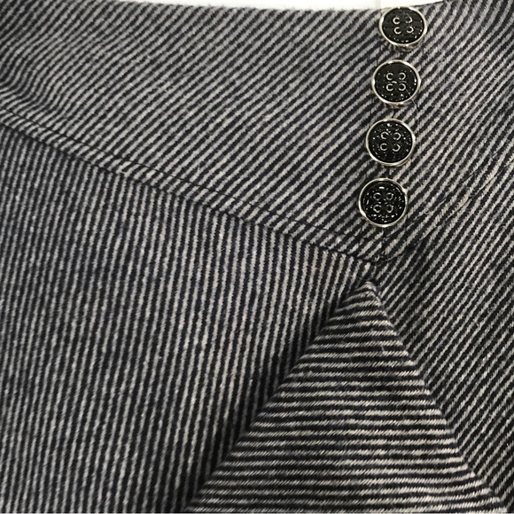 EVA FRANCO BLUE WHITE PINSTRIPE PLEATED FRONT RUFFLE SKIRT 4 SMALL - Picture 3 of 4